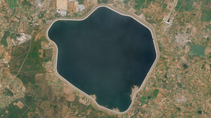 Kondapochamma Sagar reservoir, from Sentinel-2 satellite imagery