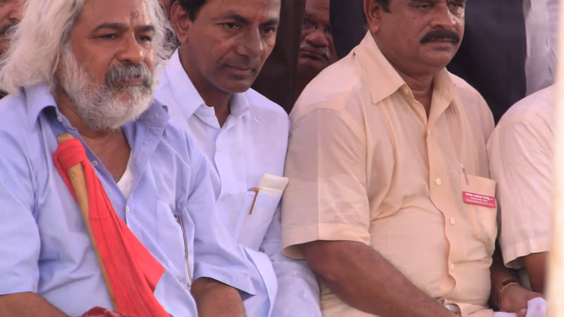 తెలంగాణ ఉద్యమ సమయంలో గద్దర్, స్వామి గౌడ్‌లతో కేసీఆర్